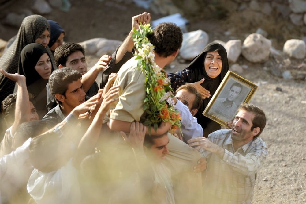 مریلا زارعی در نمایی از فیلم سینمایی «شیار 143»